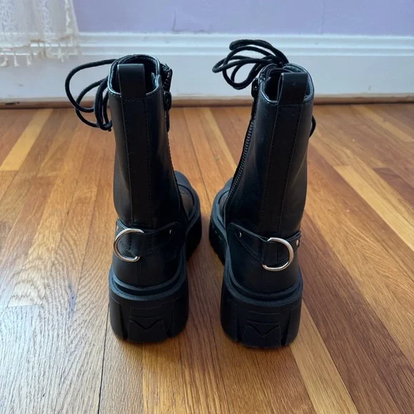 Current Mood ‘Everyone’s A Critic’ Black zipper Combat Boots 8 - Picture 5 of 12